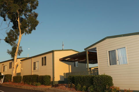 Crestview Tourist Park - Perths Hotel 27