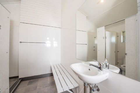Alpine Gables - Perths Hotel 1