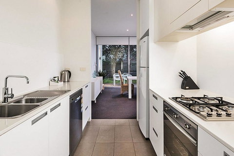 Coast 35 - Perths Hotel 2