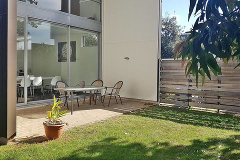 Coast 35 - Perths Hotel 6