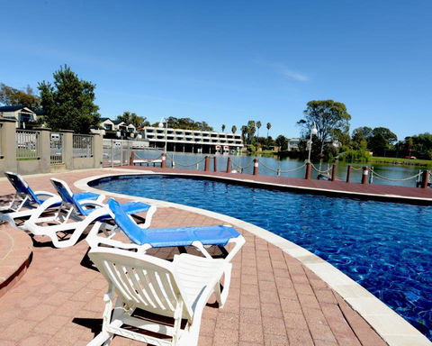 Yarrawonga Waterfront Apartments - Perths Hotel 10