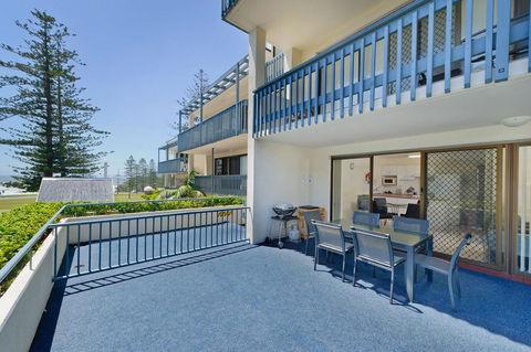 Beach House Holiday Apartments - Perths Hotel 23