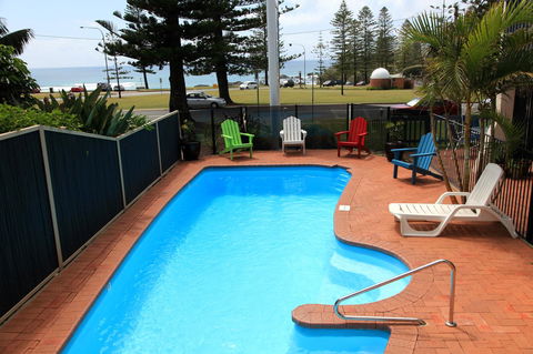 Beach House Holiday Apartments - Perths Hotel 2