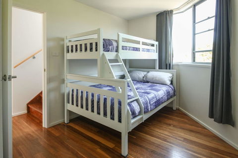 Valla's Beach House - Perths Hotel 18