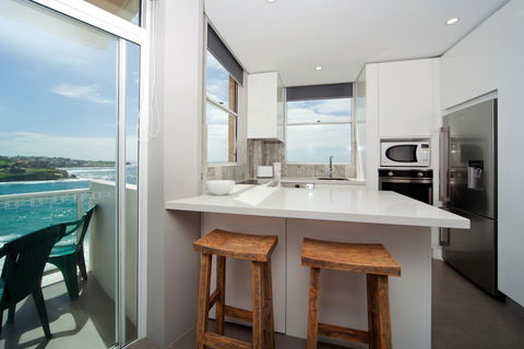 Gorgeous Coogee Views 2 Beds WT21 - Perths Hotel 4