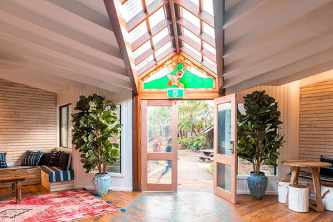 Wake Up! Byron Bay - Perths Hotel 35