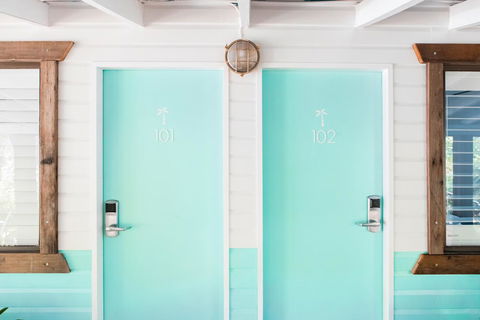 Wake Up! Byron Bay - Perths Hotel 1