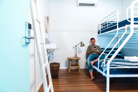 Wake Up! Byron Bay - Perths Hotel 10