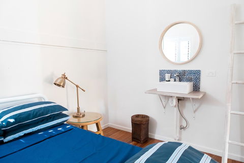 Wake Up! Byron Bay - Perths Hotel 9