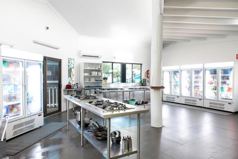 Wake Up! Byron Bay - Perths Hotel 11