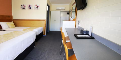 Highway Motor Inn Taree - Perths Hotel 10