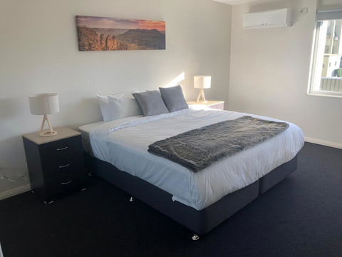Carlton Suites - Perths Hotel 1