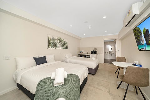 Carlton Suites - Perths Hotel 0