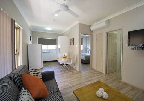 Marty's @ Little Beach - Perths Hotel 17
