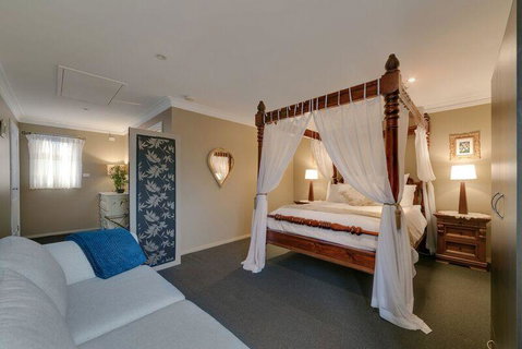 Mountainside B & B - Perths Hotel 28