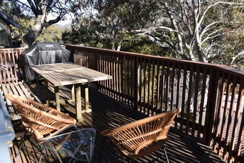 Pure Chalet Thredbo - Perths Hotel 1