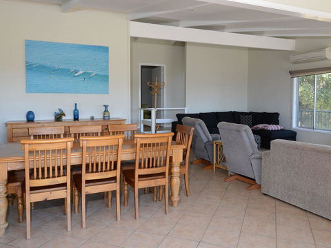 2 Cliff Road - Perths Hotel 3