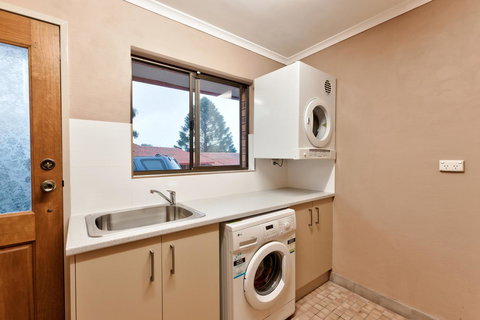 Hume Country Motor Inn - Perths Hotel 26