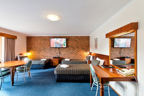 Hume Country Motor Inn - Perths Hotel 32