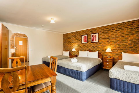 Hume Country Motor Inn - Perths Hotel 5