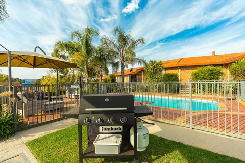 Hume Country Motor Inn - Perths Hotel 2