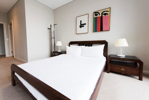 180Â° Water View Three Bedroom (wooden Furniture) - Perths Hotel 28