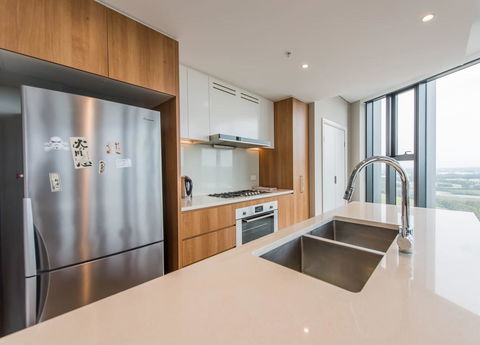 180Â° Water View Three Bedroom (wooden Furniture) - Perths Hotel 4