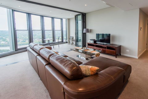 180Â° Water View Three Bedroom (wooden Furniture) - Perths Hotel 29