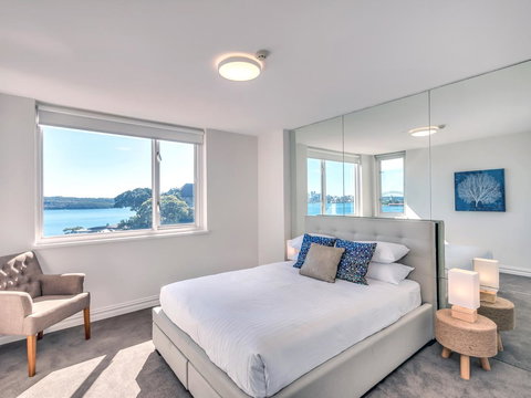 Panoramic Harbour Views And Unbeatable Comfort - Perths Hotel 3