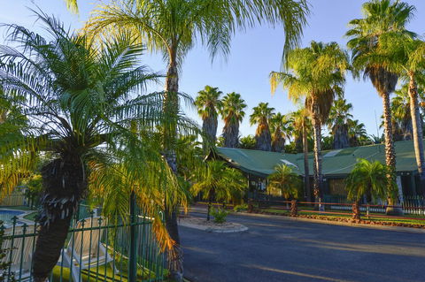 Desert Palms Alice Springs - Perths Hotel 21