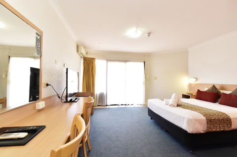 Diplomat Hotel Alice Springs - Perths Hotel 23