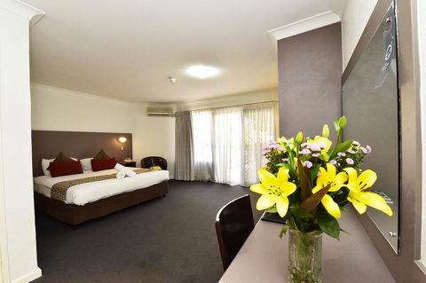 Diplomat Hotel Alice Springs - Perths Hotel 32