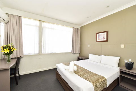 Diplomat Hotel Alice Springs - Perths Hotel 36