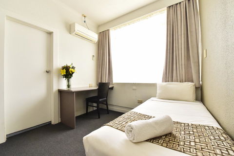 Diplomat Hotel Alice Springs - Perths Hotel 33