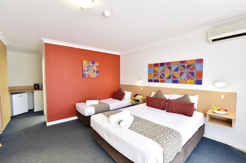 Diplomat Hotel Alice Springs - Perths Hotel 6