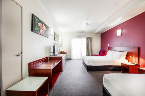 Novotel Darwin Airport - Perths Hotel 23