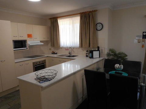 Beaches Serviced Apartments - Perths Hotel 26