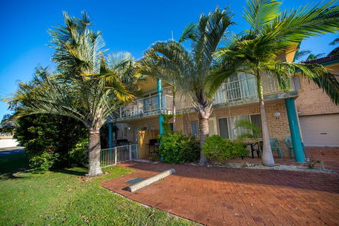 Beaches Serviced Apartments - Perths Hotel 1