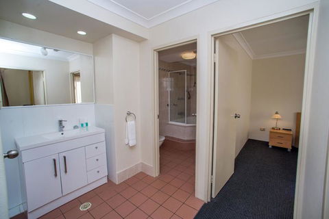 Beaches Serviced Apartments - Perths Hotel 18