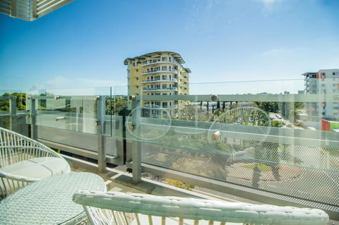 ZEN BY THE WATER - Esplanade Darwin Retreat - Perths Hotel 34