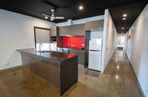 Magnum Serviced Apartments - Perths Hotel 8