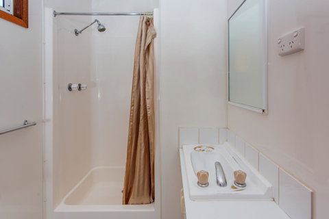 Ingenia Holidays Eden Beachfront - Perths Hotel 2