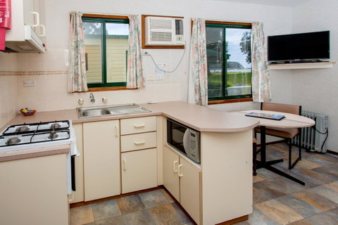 Ingenia Holidays Eden Beachfront - Perths Hotel 13