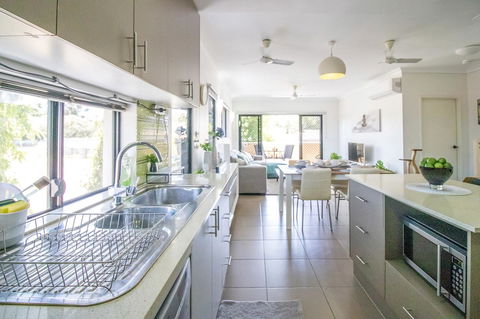 ZEN QUEST - The NOMADS PAD Near Nightcliff Markets & Sunset Foreshore - Perths Hotel 25