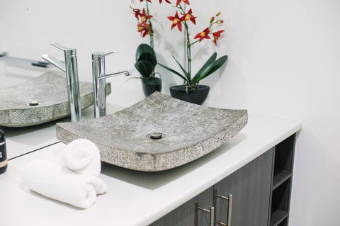 CitySide Apartment - 2 Bedroom With Private Courtyard - Perths Hotel 19
