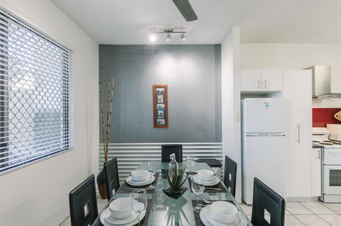 CitySide Apartment - 2 Bedroom With Private Courtyard - Perths Hotel 2