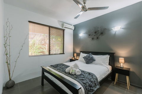 CitySide Apartment - 2 Bedroom With Private Courtyard - Perths Hotel 17