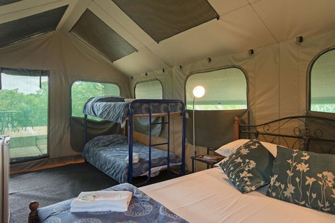 Mount Bundy Station - Perths Hotel 24