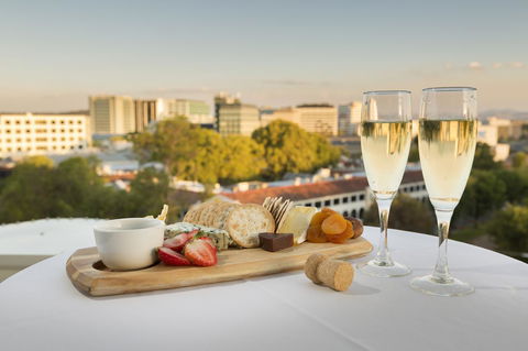 Novotel Canberra - Perths Hotel 39