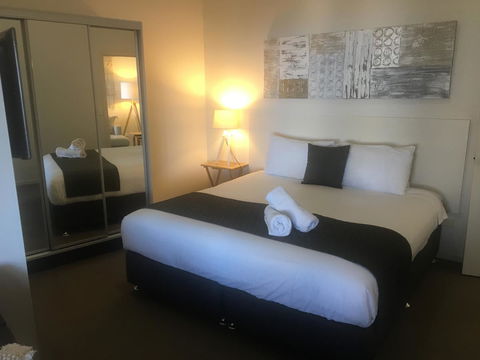Lennox Holiday Apartments - Perths Hotel 16
